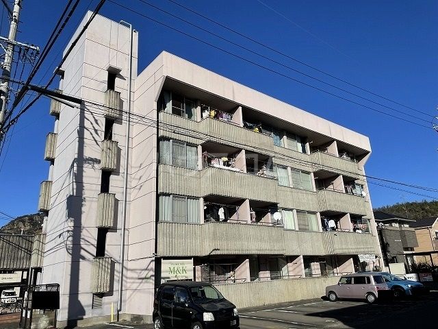 岐阜市岩栄町のマンションの建物外観