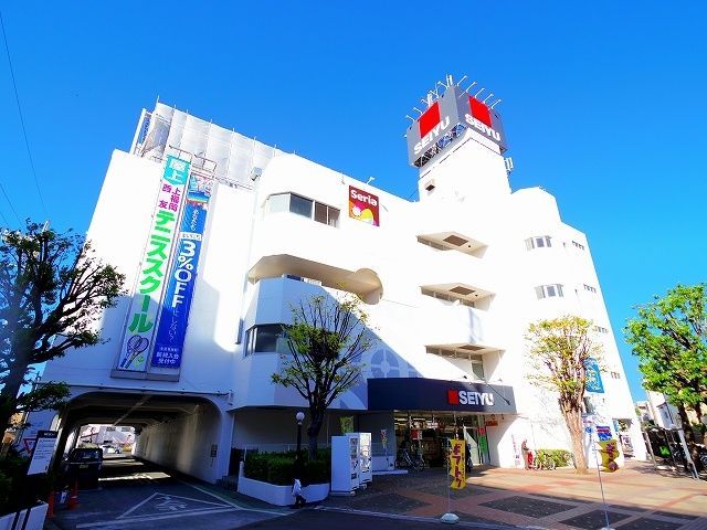 【川越市大字下新河岸のアパートのショッピングセンター】