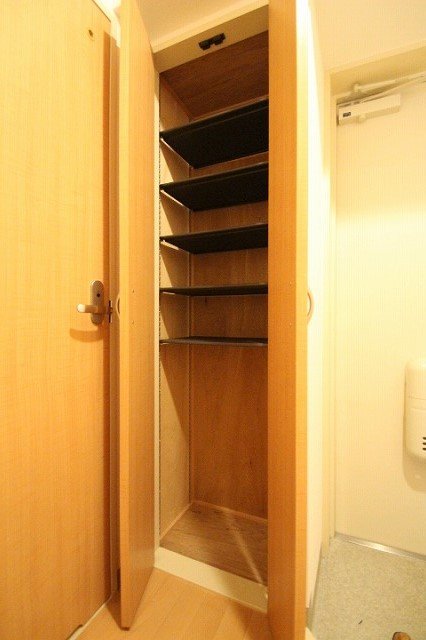 収納　同物件、別号室のものです。