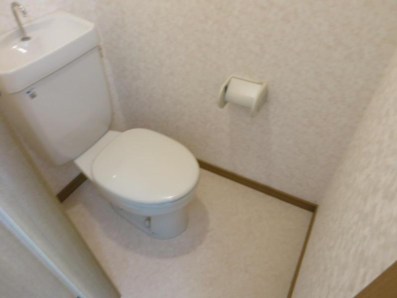 アベニュー小松のトイレ写真