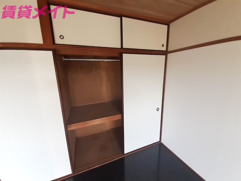 収納　同型参考写真