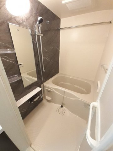 バス・シャワールーム　日々の疲れを癒すお風呂付です