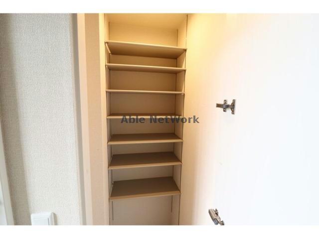 玄関　シューズクローク