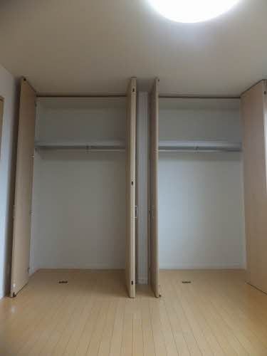 収納　洋室２収納