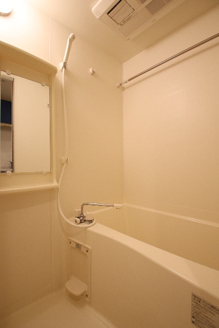 バス・シャワールーム　※別室の参考写真の為、現況優先です。