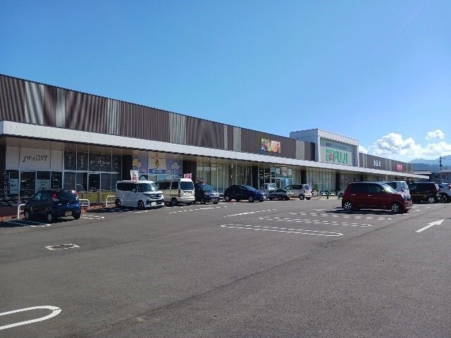 スーパー　フジ今治店（スーパー）まで600m