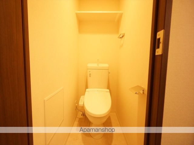 地下鉄名城線 大曽根駅 徒歩6分 14階建 築9年のトイレ写真