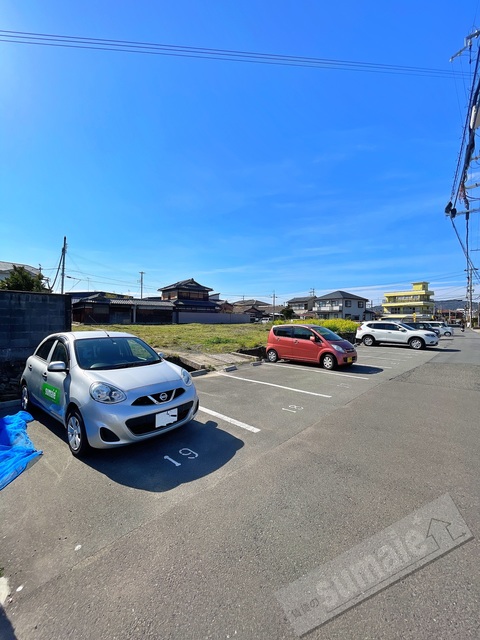 駐車場　物件まで約８０ｍ