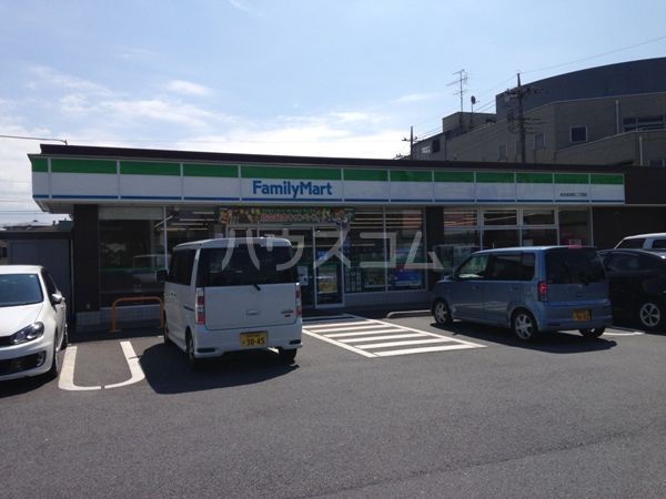コンビニ　ファミリーマート所沢宮本町二丁目店（コンビニ）まで136m