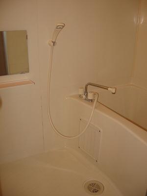 バス・シャワールーム　バスルーム
