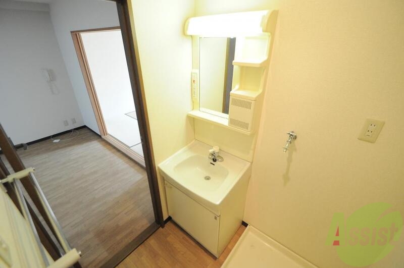 洗面設備　あなたの一日はこのオシャレな空間からはじまります。