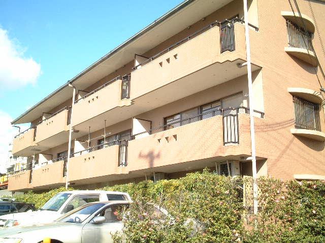 建物外観　鉄筋コンクリートマンション！