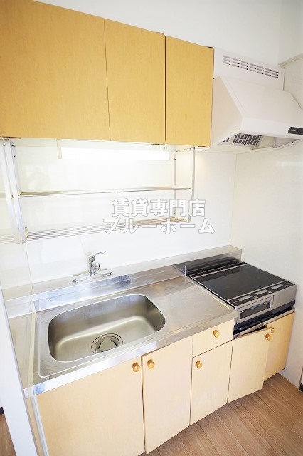 地下鉄御堂筋線 なかもず駅 徒歩9分 3階建 築22年のキッチン写真