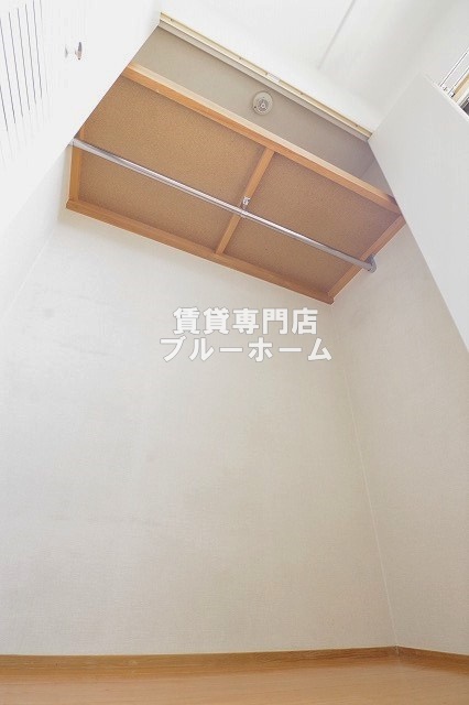 地下鉄御堂筋線 なかもず駅 徒歩9分 3階建 築22年の内装写真