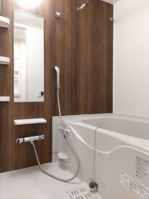 バス・シャワールーム