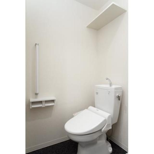 トイレ　ゆったりとした空間のトイレです