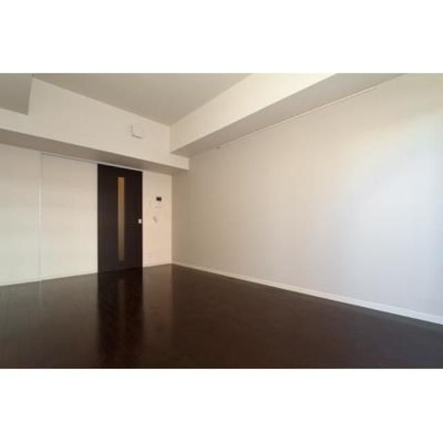 居室・リビング　こちらのリビングで趣味の時間をお楽しみください