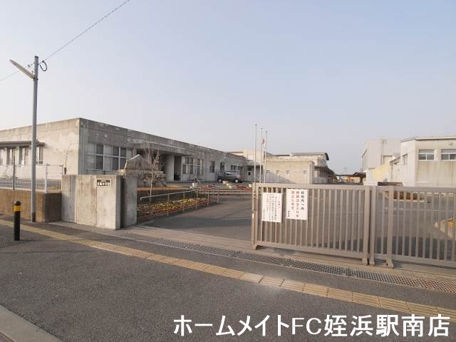 小学校　糸島市立東風小学校（小学校）まで637m