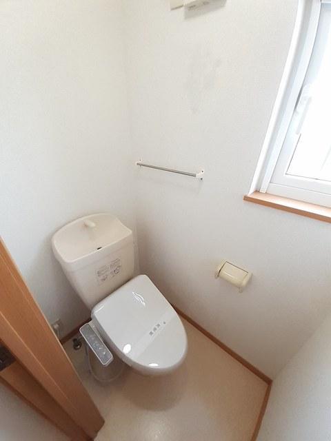 洗面設備　温水洗浄便座