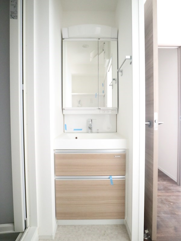 洗面設備　※別間取り参考写真