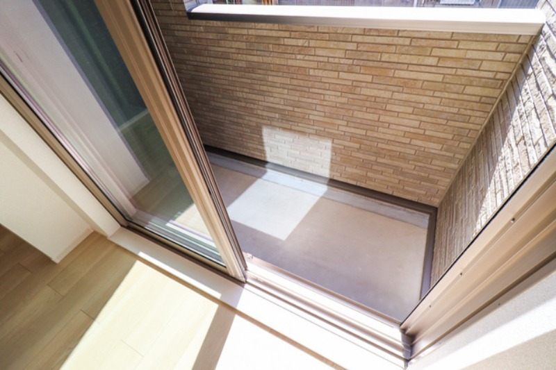 バルコニー　図面と現状に相違がある場合には現状を優先