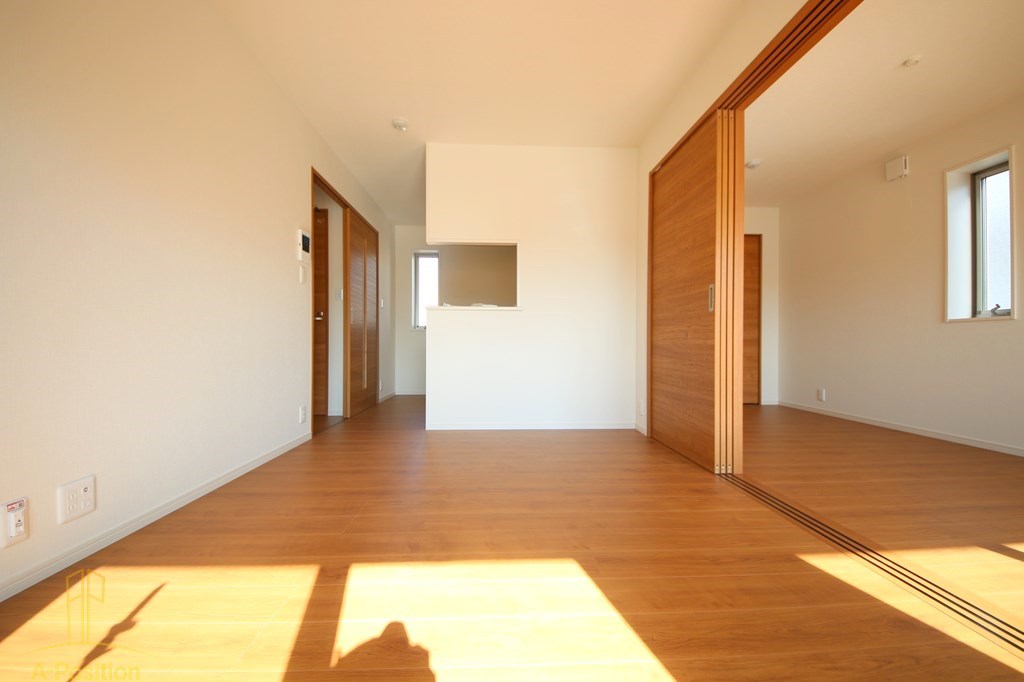 居室・リビング　TRICERA Court