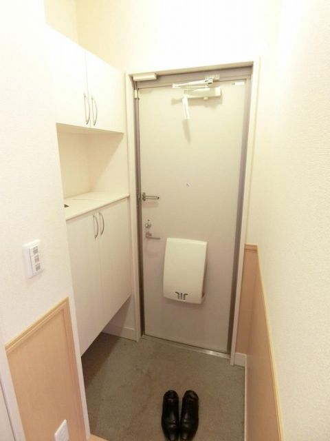 ウイング スクエアの玄関写真