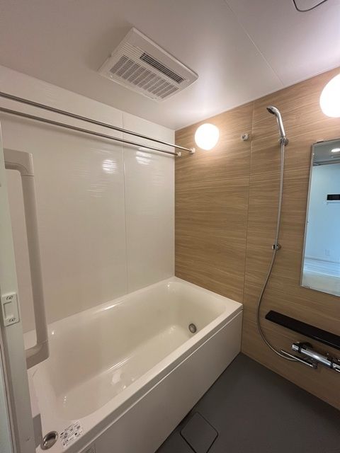 バス・シャワールーム　別タイプ部屋　参考写真です