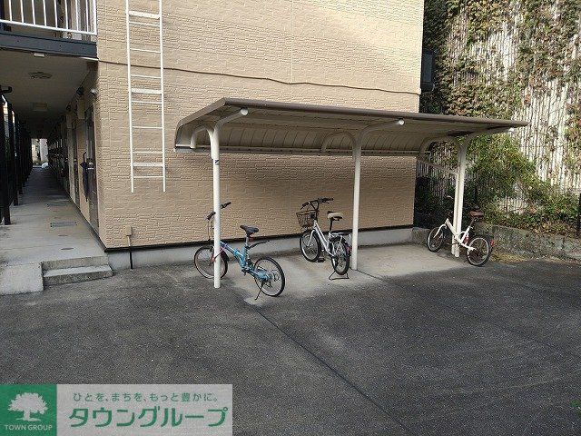 駐車場　駐輪場　原付＆自転車のみ駐輪可能