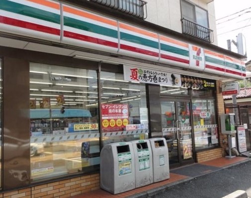 コンビニ　セブンイレブン世田谷上馬2丁目店（コンビニ）まで270m