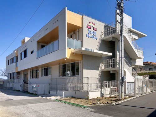 幼稚園・保育園　横浜保育園（幼稚園・保育園）まで445m