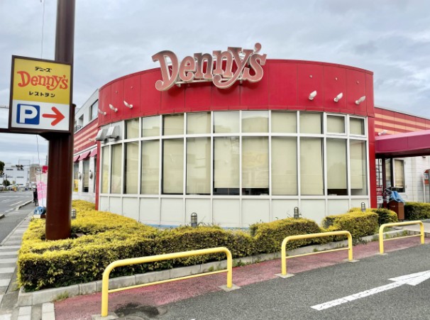 飲食店　デニーズ大宮宮原店（飲食店）まで400m