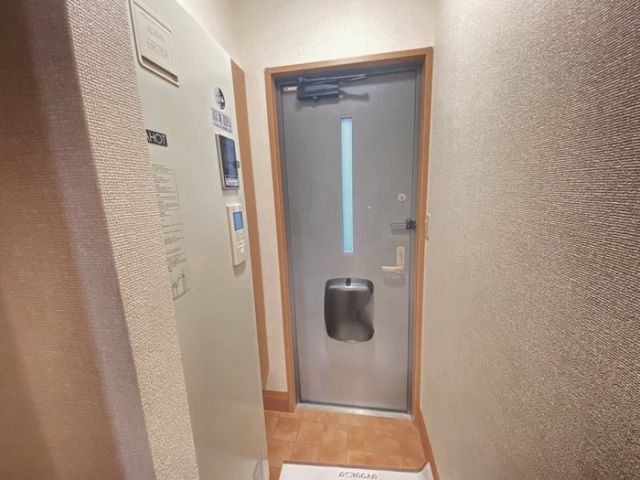 メゾンボナールの玄関写真
