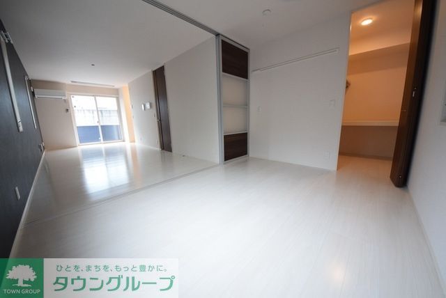 居室・リビング　現地待ち合わせ歓迎♪お問合せはタウンハウジングまで！