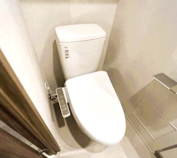 都営大江戸線 新御徒町駅 徒歩5分 12階建 築4年のトイレ写真