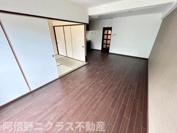 近鉄南大阪線 今川駅 徒歩5分 6階建 築39年の居間写真