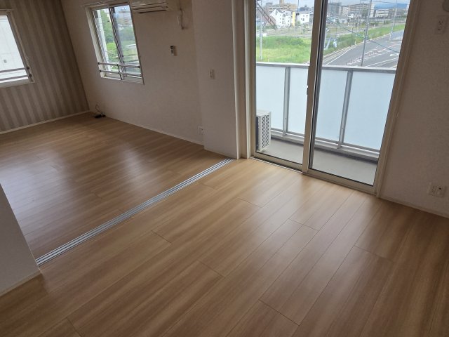居室・リビング　使いやすい居間です