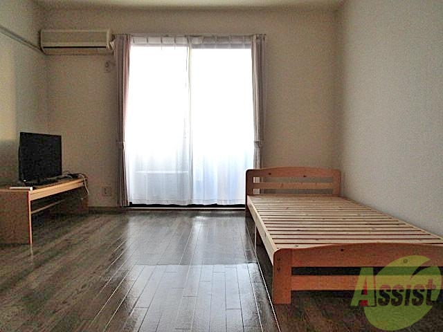 ペルル垂水の居間写真