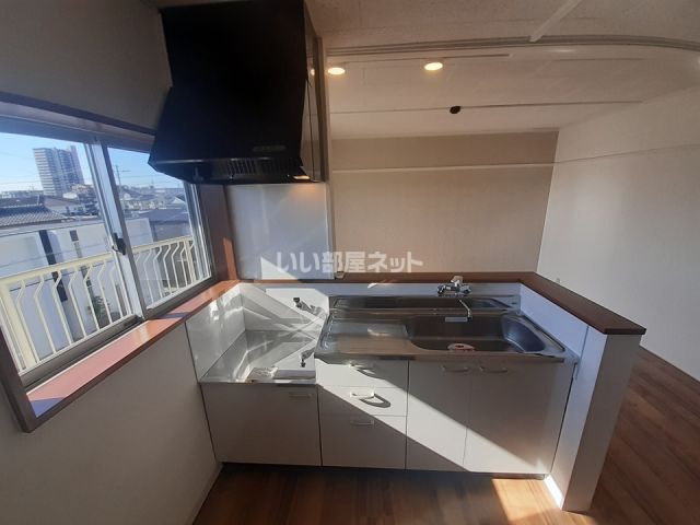 上島マンションのキッチン写真