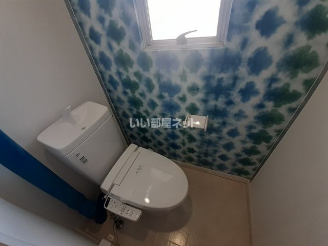 上島マンションのトイレ写真