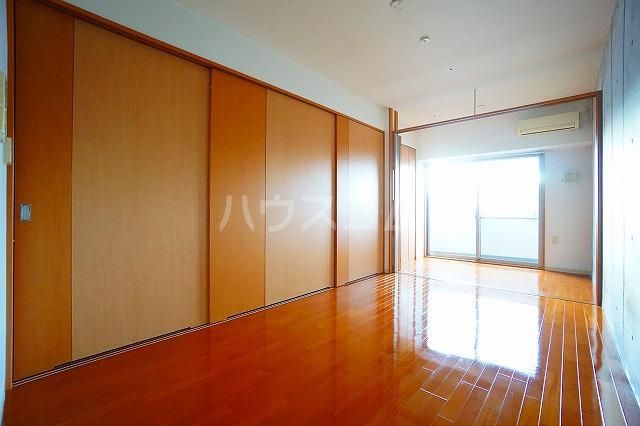 URBAN FLATS江坂の内装写真
