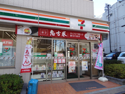 コンビニ　セブンイレブン 文京湯島2丁目店（コンビニ）まで355m