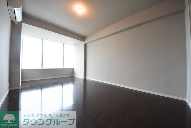 MY TOWER RESIDENCEの居間写真