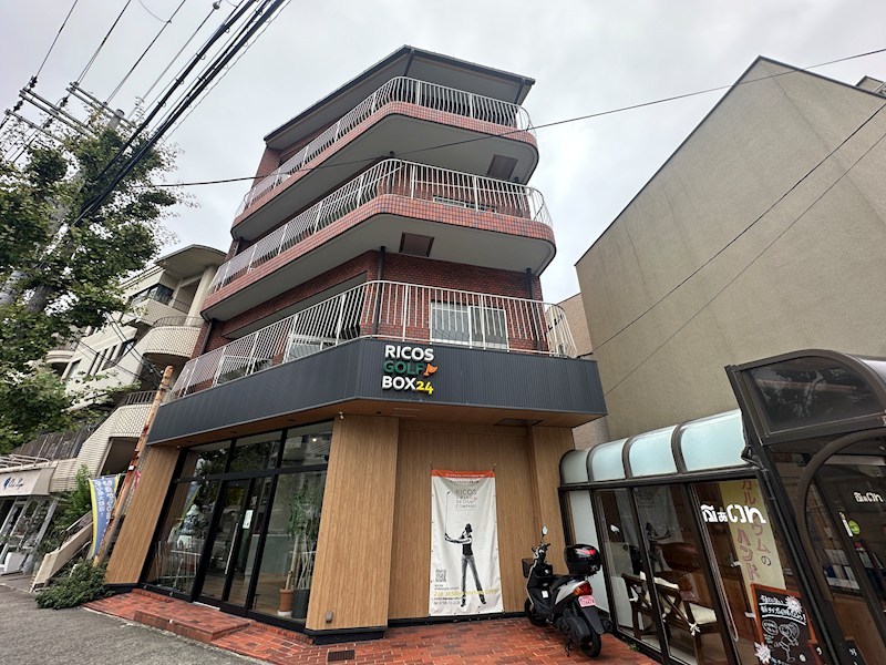 ふぁいん苦楽園の外観写真