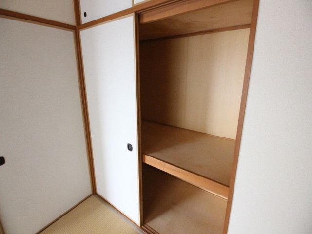 高橋ガーデンロイヤルの内装写真