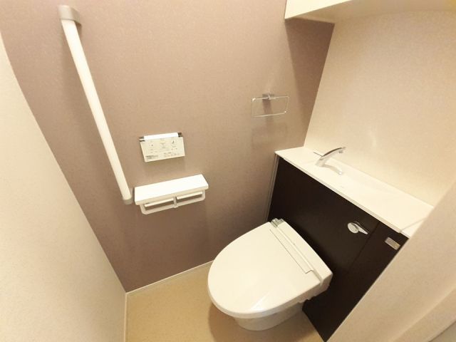 ヴァロ伏見稲荷のトイレ写真