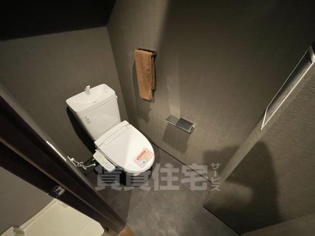 南海本線 新今宮駅 徒歩3分 12階建 築7年のトイレ写真
