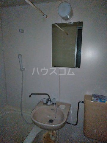 【名古屋市天白区八幡山のアパートの洗面設備】