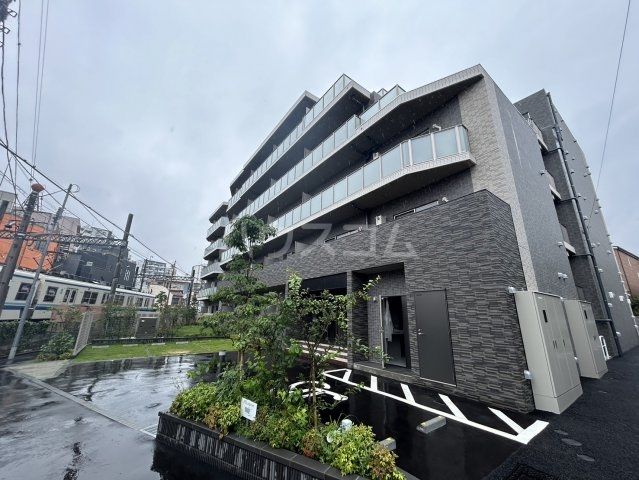 江東区亀戸のマンションの建物外観