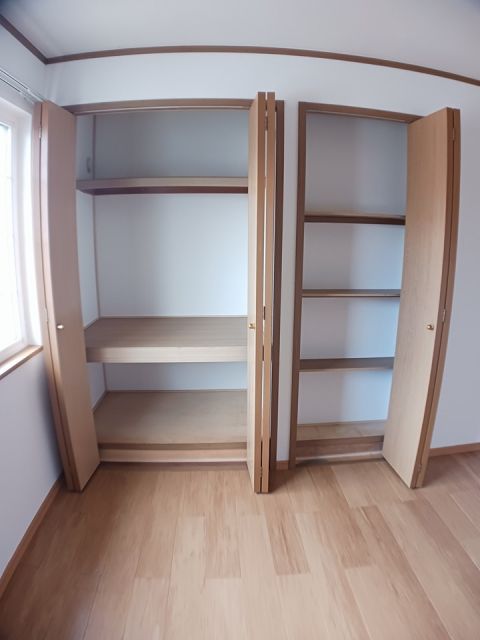 【メープルタウンＡの収納】